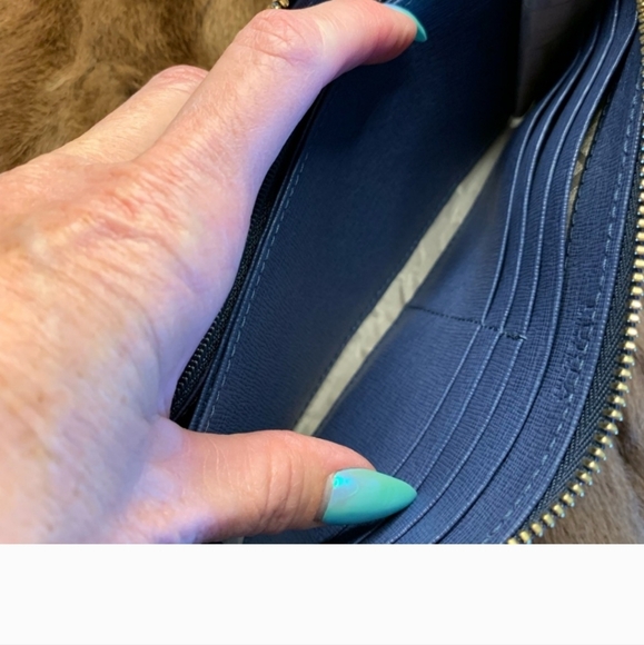 🌸Furla NWT…Large Zip Around Saffiano Leather Continental Blue Wallet!!🌸 - Picture 9 of 11